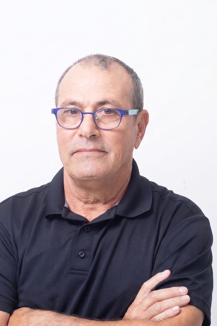 ד